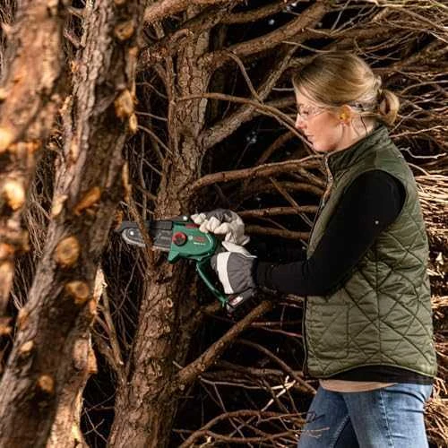 Bosch genėjimo grandininis pjūklas EasyChain 18V-15-7, be akumuliatoriaus ir kroviklio