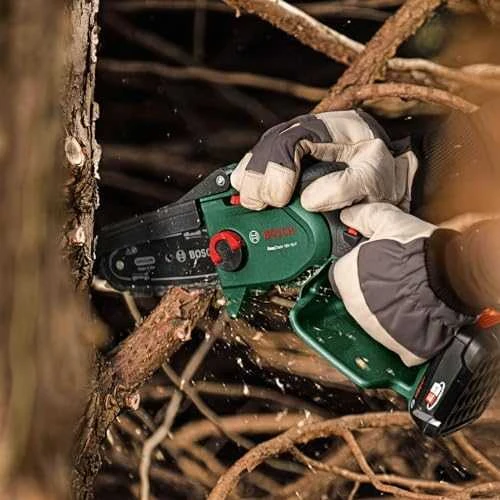 Bosch genėjimo grandininis pjūklas EasyChain 18V-15-7, be akumuliatoriaus ir kroviklio