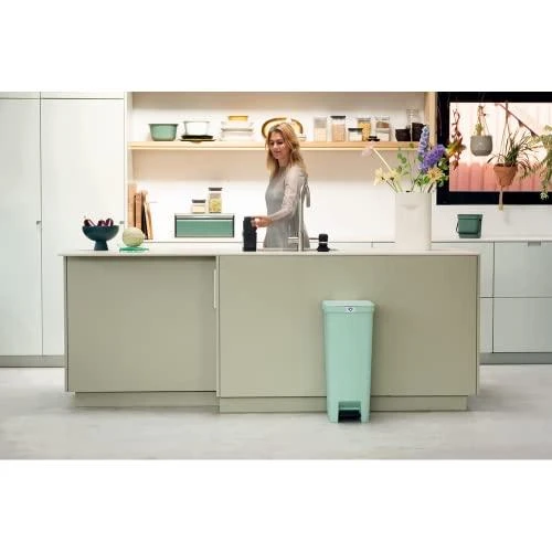 Šiukšliadėžė Brabantia na pedał žalia (800108)