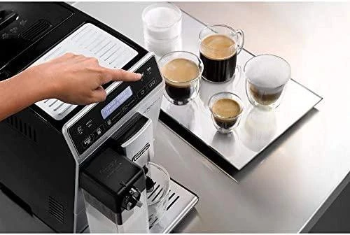 Kavos aparatas Delonghi ETAM 29.660.SB Slėgis 15 bar, Su pieno plakikliu, Automatinis, 1450 W, Sidabrinis