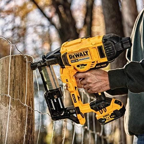 DEWALT ZSZYWACZ DO OGRODZEŃ 18V 40/45/50mm BEZ AKU. I ŁAD. DCFS950N