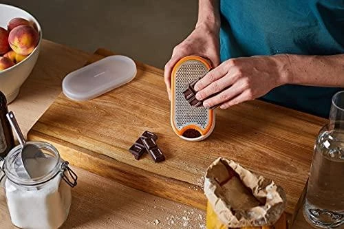 Fiskars Functional Form Box trintuvė