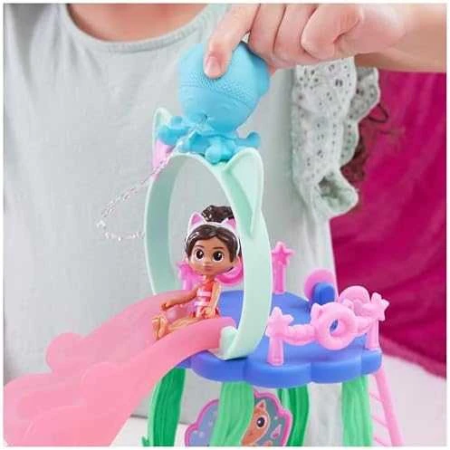 Spin Master Gabby's Dollhouse „Gabi's Cat House Pool Fun“ figūrėlių rinkinys 6067878 WB3