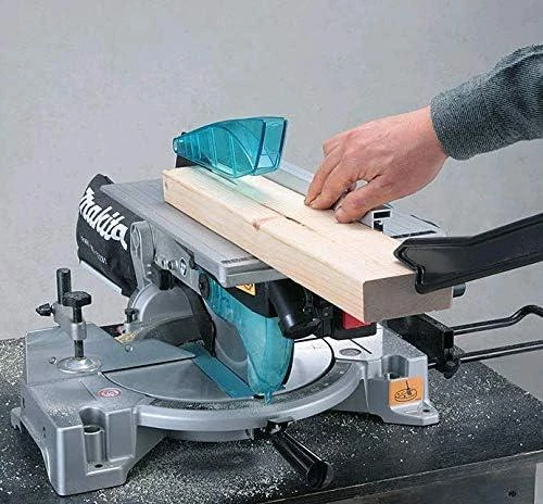Makita Kombinuotos pjovimo stakles LH1040F 260 mm