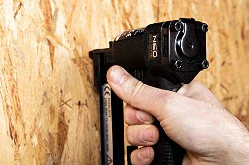 Zszywki Cinkuotos sąvaržėlės pneumatiniam segtuvui (14-570), GA18, 90 tipas (4K), ilgis 30 mm, 4000 s
