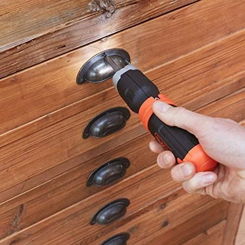 Black & Decker Juodas & Decker Atsuktuvas Juodas & Decker BCF601C-XJ; 6 V + sukimo antgaliai
