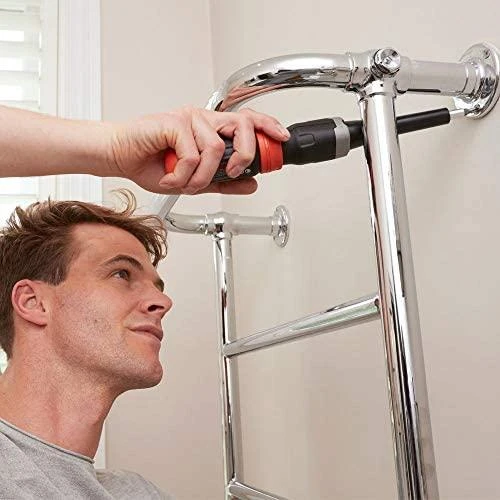 Black & Decker Juodas & Decker Atsuktuvas Juodas & Decker BCF601C-XJ; 6 V + sukimo antgaliai