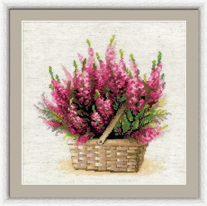 RIOLIS – Create It Yourself – Siuvinėjimo rinkinys „Škotiški viržiai“ 1324 (25x25 cm)
