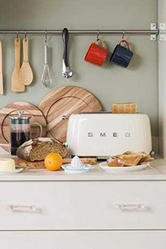 SMEG skrudintuvas TSF02CREU
