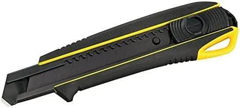 Tajima gumuotas peilis laužomomis 18mm juodosiomis geležtėmis ir automatiniu fiksatoriumi