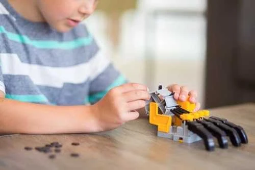4M KidzRobotix Rinkinys „Motorizuota roboto ranka“