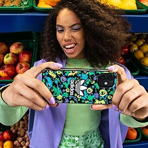 Apple iPhone 13 Pro Adidas ARBA Snap dėklas Flower AOP margaspalvis