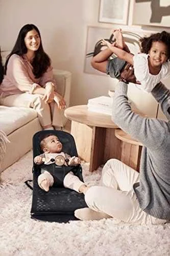 BABYBJORN žaislas gultukui GOOGLE EYES, Juodas & Baltas, 080511 (Nemokamas pristatymas)