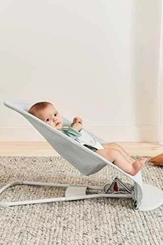 BABYBJORN gultukas Balance Soft Mesh, sidabrinis/baltas, 005129A