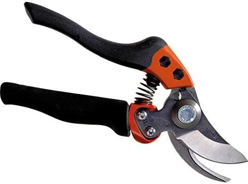 Bahco Profesionalus, ergoniminis sekatorius su pasisukančia apatine ranenėle. Vidutinei rankai, 2 dydžio galva (iki 20 mm). Visos dalys yra keičiamos.