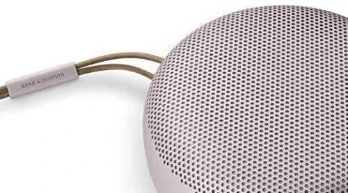 Bang & Olufsen Beosound A1 2nd Gen Nešiojama belaidė Bluetooth kolonėlė su balso asistentu, Rožinė