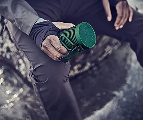 Bang & Olufsen Explore nešiojama ir tvirta Bluetooth kolonėlė, Žalios spalvos