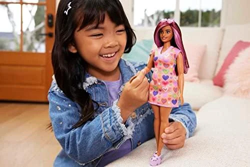 Barbie Mattel Barbė fashionistas lėlė širdelės suknele