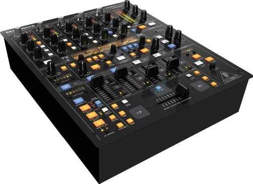 Behringer DDM4000 garsų maišiklis 5 kanalai