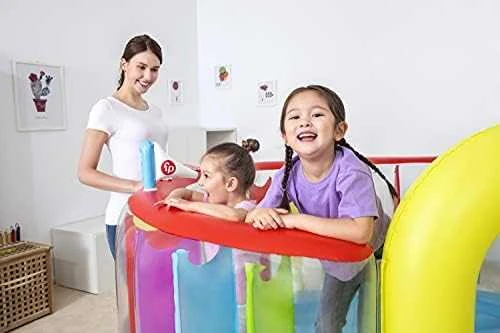 Bestway Fisher-Price Bouncetopia pritūpimo lėkštė su įmontuotu siurbliu, 85 kg, 3 metai, Įmontuotas oro siurblys, Įvairių spalvų, 10,1kg