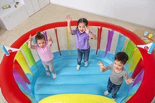 Bestway Fisher-Price Bouncetopia pritūpimo lėkštė su įmontuotu siurbliu, 85 kg, 3 metai, Įmontuotas oro siurblys, Įvairių spalvų, 10,1kg