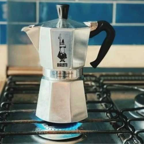 Espresso kavos virimo aparatas Bialetti Moka Express 6puod.