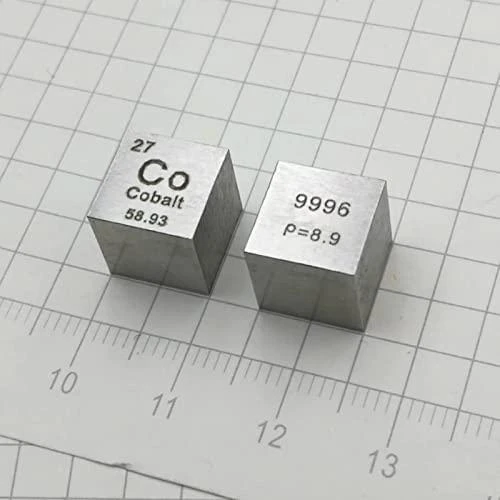 Kobalto metalo kubeliai su techniniais žymėjimais