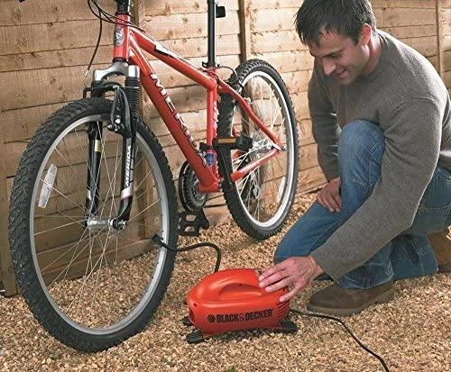 Black & Decker Juodas+DECKER KOMPRESOR / Kompresorius MINI 12V 8,3BAR ASI200
