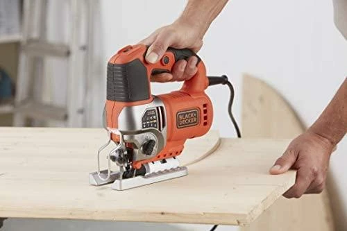 Black & Decker Juodas & Decker Juodas & DECKER Siaurapjūklis | BES610K-QS | 650 W