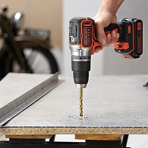 Black & Decker Juodas & Decker Suktuvas-gręžtuvas Juodas & Decker BL188N-XJ; 18 V (be akumuliatoriaus ir pakrovėjo)