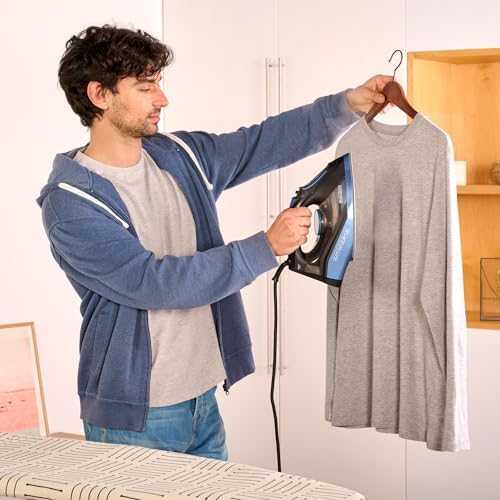 Black & Decker Juodas & Decker Lygintuvas - Juodas & Decker BXIR2801E