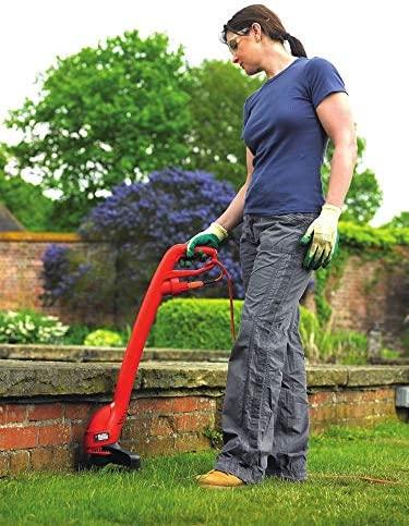 Black & Decker Juodas & Decker Vejapjovė Juodas & Decker BEMW461BH-QS; 1400 W; elektrinė