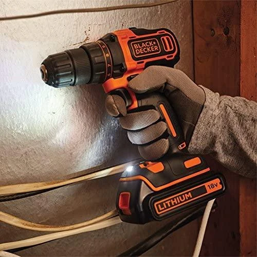 Black & Decker akumuliatorinis gręžtuvas su LED apšvietimu