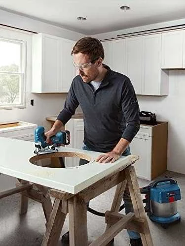 Akumuliatorinis siaurapjūklis Bosch GST 185-LI Professional; 18 V (be akumuliatoriaus ir pakrovėjo)