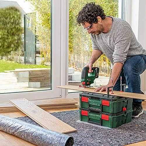 Bosch UniversalSaw 18 be akumuliatoriaus ir kroviklio Akum.siaurapjūklis