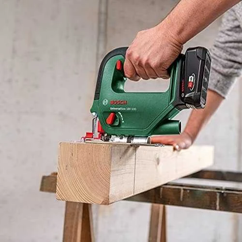 Bosch UniversalSaw 18 be akumuliatoriaus ir kroviklio Akum.siaurapjūklis