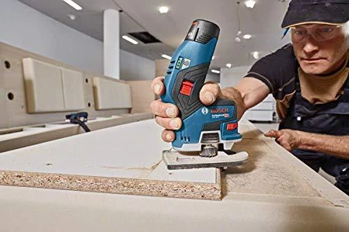 Bosch Akumuliatorinė rankinė freza GKF 12V-8, be akumuliatoriaus ir kroviklio