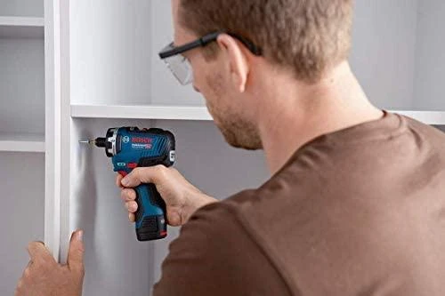 Bosch suktuvas Bosch GSR 12V-35 HX naudojimo procese