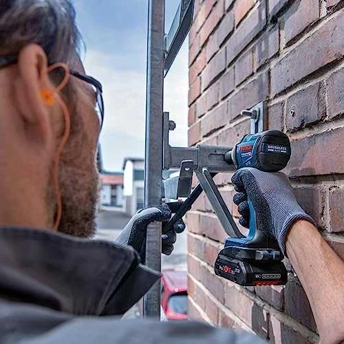 Bosch GDS 18V-330 HC 2x5,0 Ah, GAL 18V-40; LB