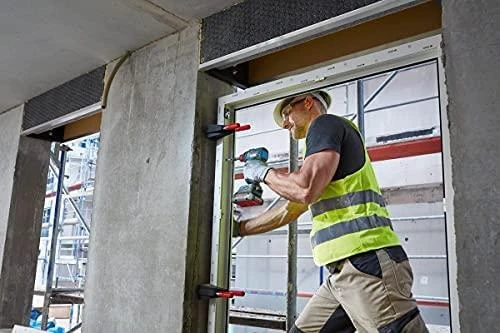 Bosch GDX 18V-200 montavimo darbų metu