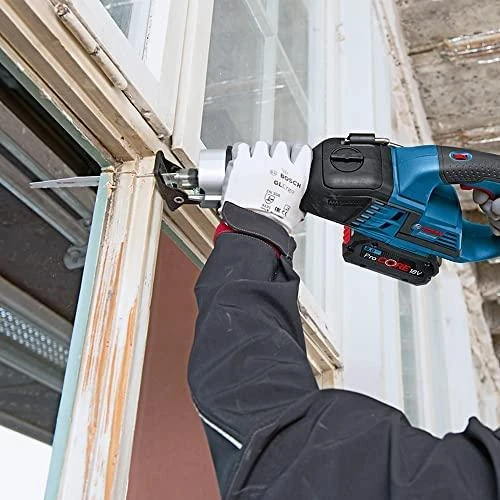 Bosch Akumuliatorinis universalus pjūklas GSA 18V-32, be akumuliatoriaus ir kroviklio