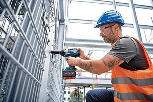 Bosch akumuliatorinis veržliasuki montavimo darbuose