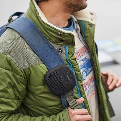 Bose® SoundLink® Micro Bluetooth® nešiojama kolonėlė, Juodos spalvos