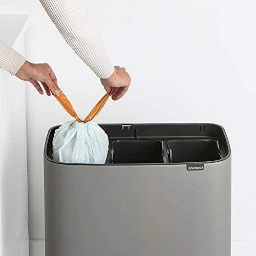 Šiukšlių dėžė Brabantia Bo Touch, 3 x 11 l, Betono pilkos spalvos