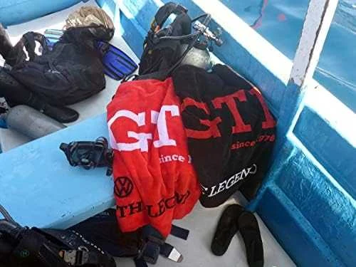 Rankšluostis Vw Collect Strandhåndklæde, VW GTI ''The Legend'', rød