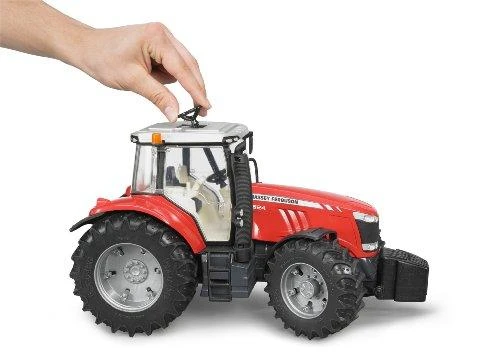 BRUDER traktorius Massey ferguson 7600, 03046