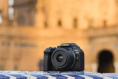 Canon EOS R10 korpusas + tvirtinimo adapteris EF-EOS R