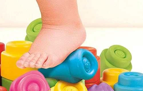 Clementoni minkštas Clemmy Baby Shark Gelton kibirėlis 17427