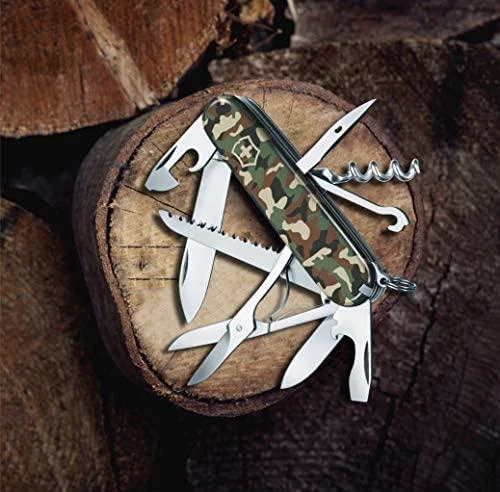 Šveicarija Victorinox Huntsman camouflage peilis