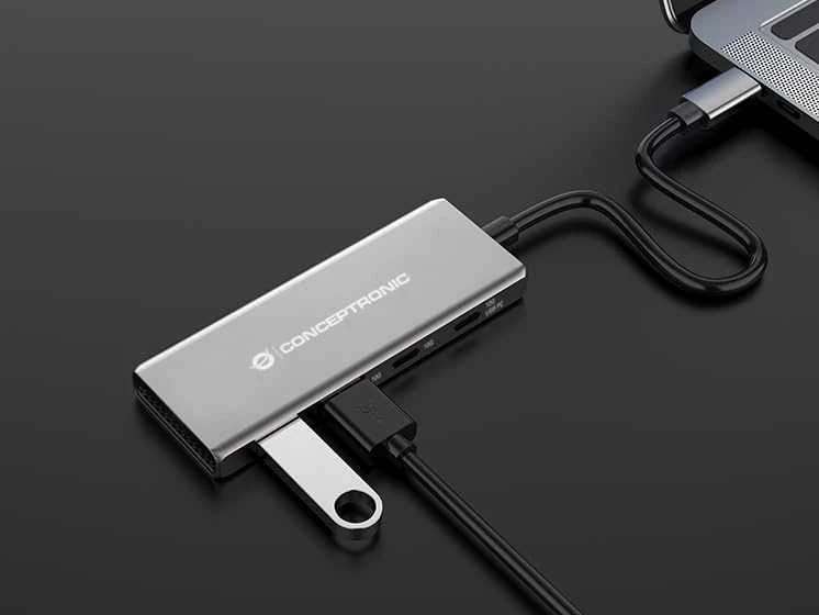 Conceptronic USB-C adapteris su prijungtais įrenginiais